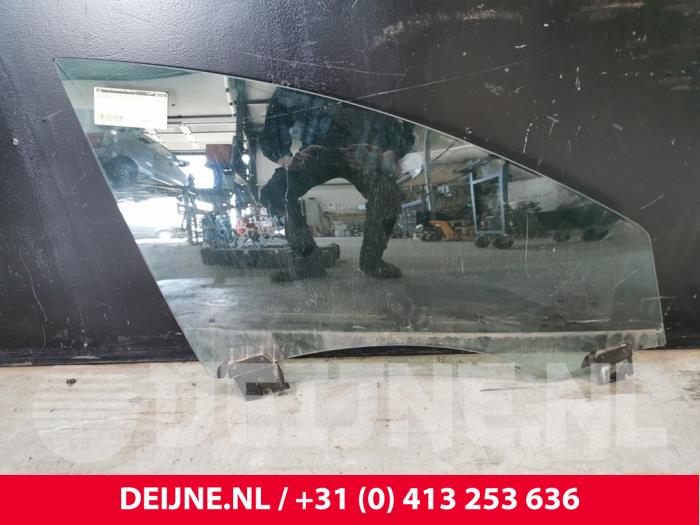 Tesla Model S Türscheibe 4-türig rechts vorne O128414