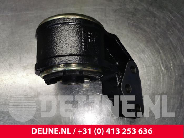 Nieuwe Motorsteun Volvo V40 (VW) Prijs € 72,60 Inclusief btw aangeboden door van Deijne Onderdelen Uden B.V.