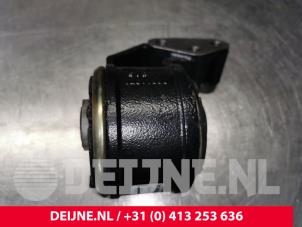 Volvo V40 Motorsteun O128429 foto 2