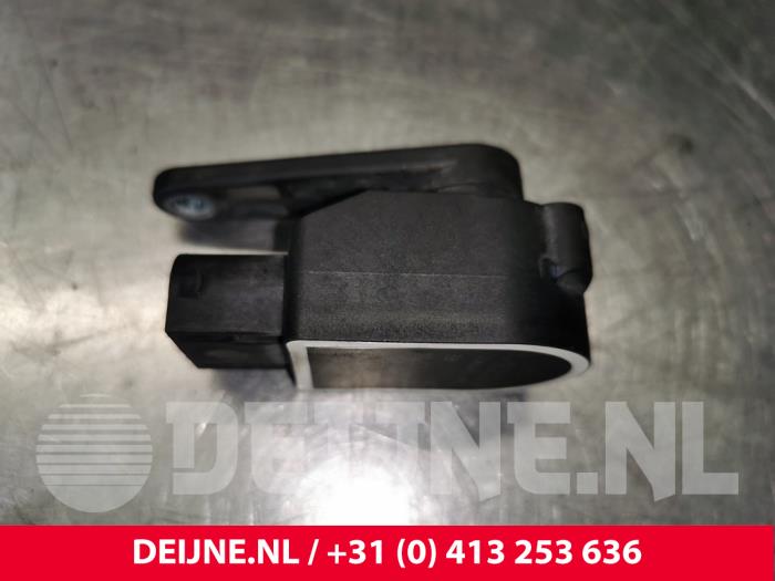 Mercedes E-Klasse Xenon hoogteregelaar O128440