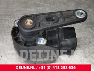 Mercedes E-Klasse Xenon hoogteregelaar O128440 foto 3