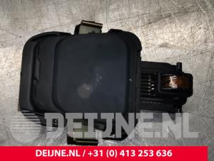 Mercedes E-Klasse Rain sensor O128441 photo 2