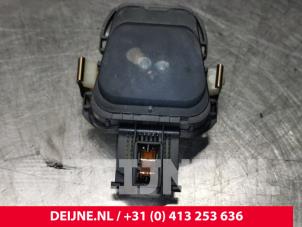 Mercedes E-Klasse Rain sensor O128441 photo 3