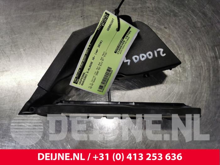Mercedes E-Klasse Gaspedal O128524