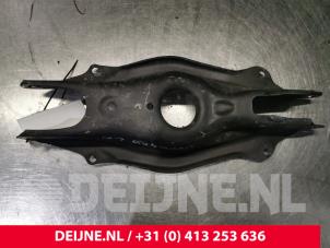 Mercedes E-Klasse Federteller links hinten O128527 foto 3