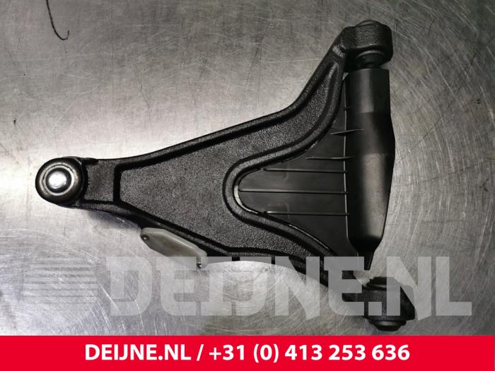 Volvo S70 Front lower wishbone, left O128531