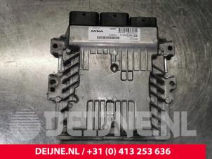 Volvo V40 Engine management computer O128549 photo 2