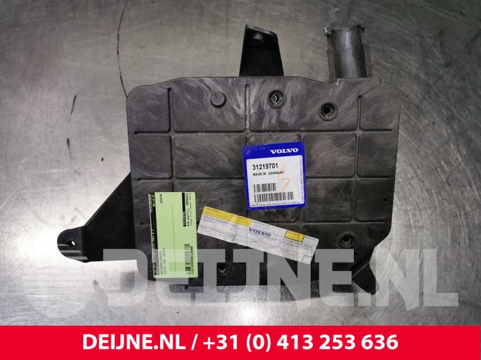 Volvo V50 Resonance housing O128566