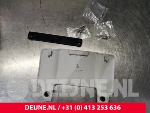 Volvo XC60 Bumperdeel midden-achter O128616 foto 2