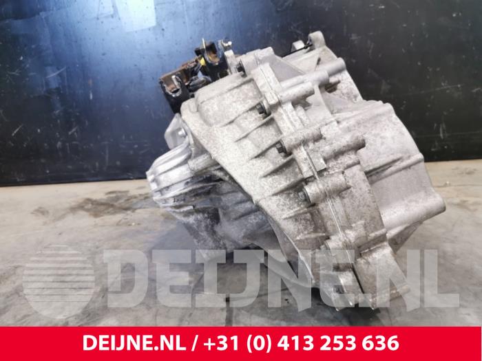 Volvo V70 Gearbox O128680