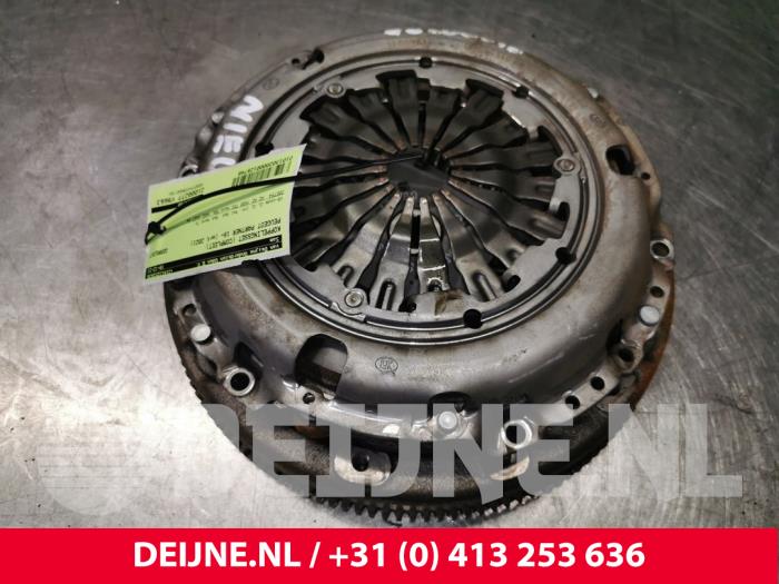 Gebruikte Koppelingsset (compleet) Peugeot Partner (EA//EF/EN/EU) 1.5 BlueHDi 100 Prijs € 242,00 Inclusief btw aangeboden door van Deijne Onderdelen Uden B.V.