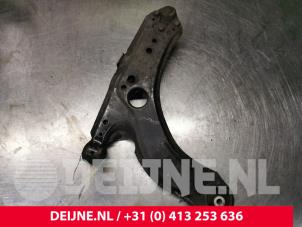 Seat Leon Querlenker unten links vorne O128757 foto 2