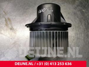 Volkswagen Crafter Heating and ventilation fan motor O128762 photo 2