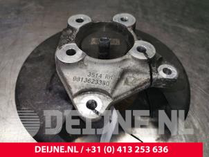 Peugeot Partner Fusee rechts-achter O128844 foto 2