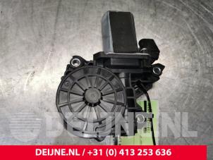 Audi S8 Motor for power rear door closer, left O128849 photo 2