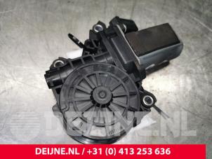 Audi S8 Sluithulpmotor portier rechts-achter O128851 foto 3