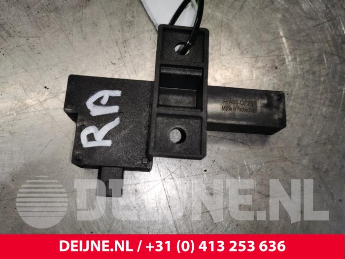 Audi S8 Keyless entry antenna O128857