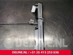 Audi S8 Right blind O128863 photo 2