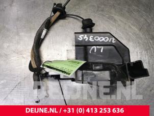 Gebruikte Deurslot Mechaniek 4Deurs links-voor Audi S8 (D4) 4.0 Plus V8 TFSI 32V Prijs € 40,00 Margeregeling aangeboden door van Deijne Onderdelen Uden B.V.