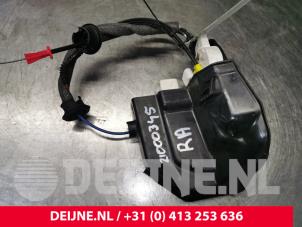 Audi S8 Deurslot Mechaniek 4Deurs rechts-achter O128868 foto 2
