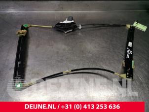 Audi S8 Ruitmechaniek 4Deurs rechts-voor O128870 foto 3