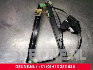 Audi S8 Ruitmechaniek 4Deurs links-achter O128871 foto 3
