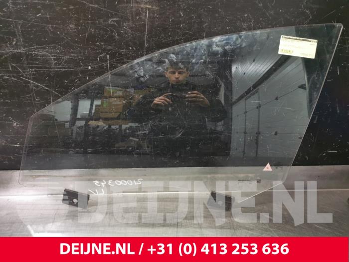 Audi S8 Türscheibe 4-türig links vorne O129082
