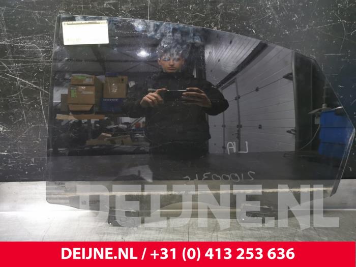 Audi S8 Türscheibe 4-türig links hinten O129083