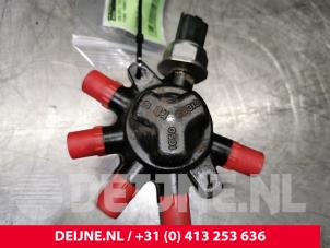 Gebruikte Injector brug Ford Transit Connect 1.8 TDCi 90 Prijs € 24,20 Inclusief btw aangeboden door van Deijne Onderdelen Uden B.V.