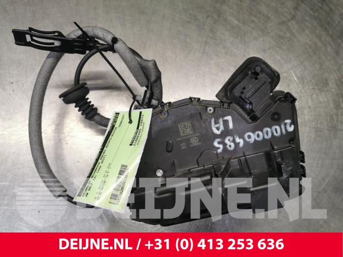 Volkswagen Golf Rear door mechanism 4-door, right O129323