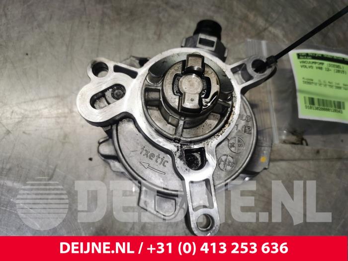 Vacuumpomp (Diesel) van een Volvo V40 (MV) 2.0 D4 16V 2015