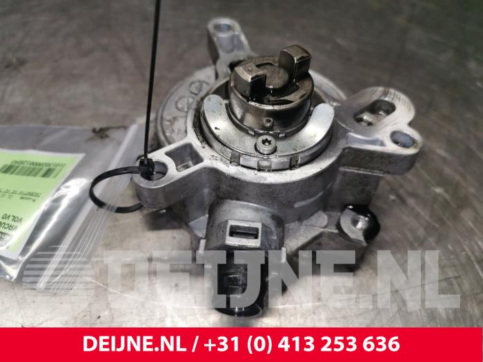 Vacuumpomp (Diesel) van een Volvo V40 (MV) 2.0 D4 16V 2015