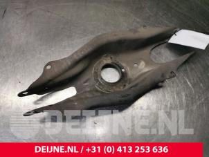 Mercedes E-Klasse Rear spring retainer, left O129513 photo 2