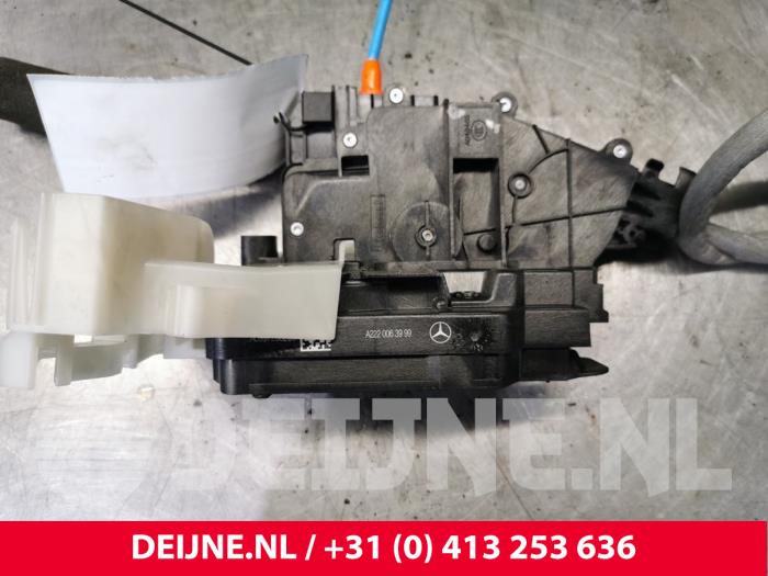 Mercedes E-Klasse Deurslot Mechaniek 2Deurs rechts O129556