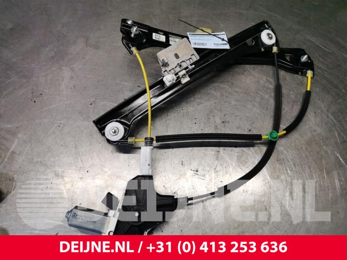 Mercedes E-Klasse Ruitmechaniek 2Deurs rechts-voor O129557