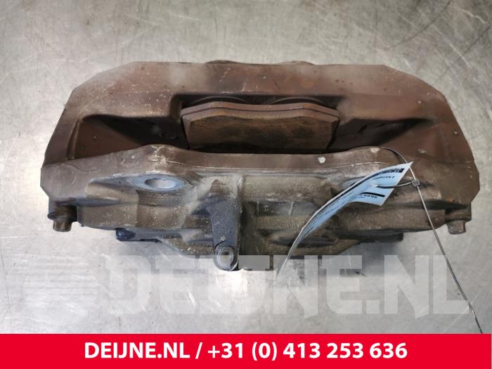 Mercedes E-Klasse Bremszange links vorne O129627