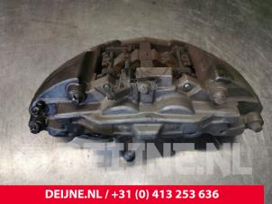 Mercedes E-Klasse Remklauw (Tang) rechts-voor O129629 foto 3