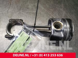 Gebruikte Drijfstang Volkswagen Caddy IV 2.0 TDI 102 Prijs € 90,75 Inclusief btw aangeboden door van Deijne Onderdelen Uden B.V.