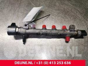 Volkswagen Caddy Einspritzdüse (Einspritzer) O129644 foto 2