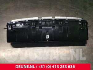 Mercedes E-Klasse Kachel Bedieningspaneel O129656 foto 2