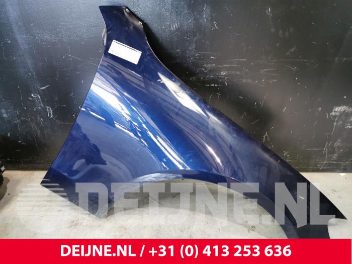 Mercedes E-Klasse Scherm rechts-voor O129661