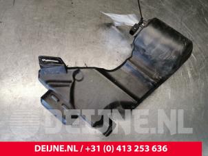 Mercedes E-Klasse Scheibensprühertank vorne O129658 foto 3