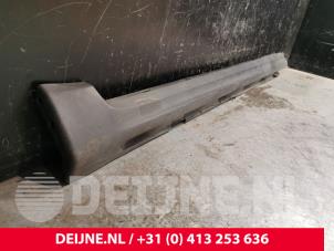 Volvo V70 Seitenschürze links O129718 foto 2