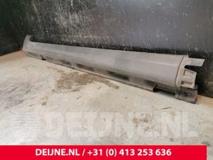 Volvo V70 Seitenschürze links O129718 foto 3