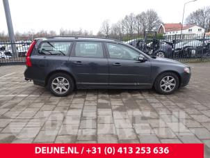 Gebruikte Deurruit 4Deurs links-achter Volvo V70 (BW) 1.6 DRIVe 16V Prijs € 50,00 Margeregeling aangeboden door van Deijne Onderdelen Uden B.V.