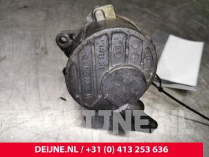 Mercedes Sprinter Vacuum pump (diesel) O129880 photo 3
