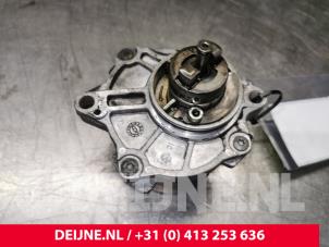 Mercedes Sprinter Vacuum pump (diesel) O129880 photo 2