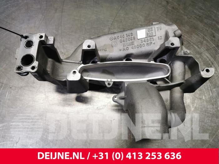 Mercedes Sprinter Inlaatspruitstuk O129882