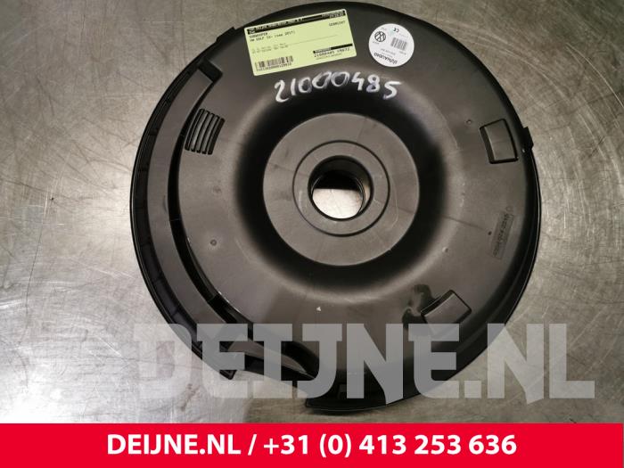 Volkswagen Golf Subwoofer O129910