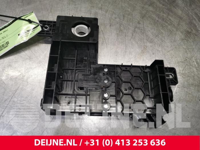 Polestar 2 Sicherungskasten O130067